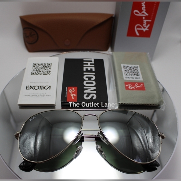 Model Display Ray-Ban Aviator Silver Mirror RB3025 - Picture 14 of 16